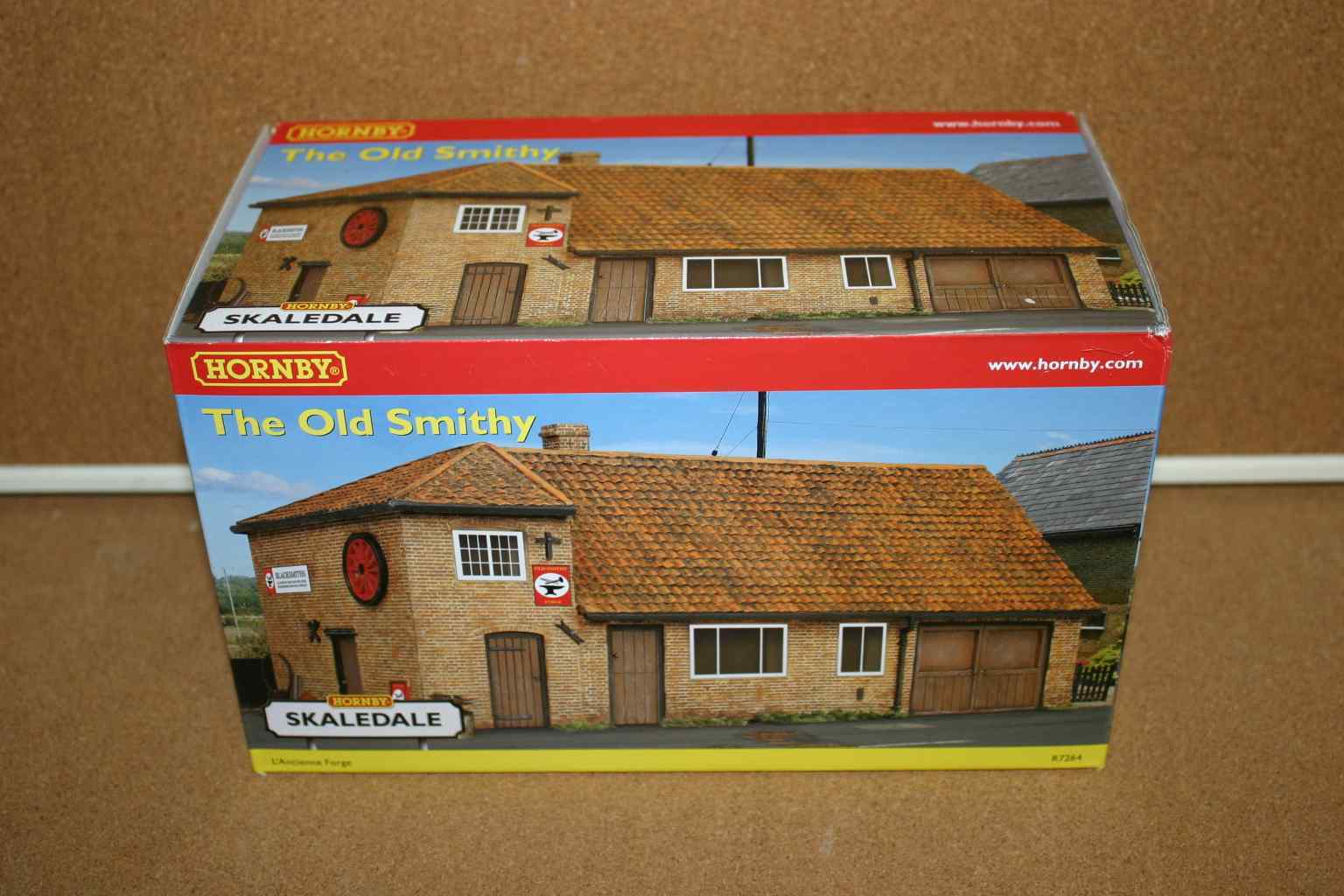Hornby Skaledale R7264 The Old Smithy OO Gauge 1 Hornby Skaledale R7264 The Old Smithy OO Gauge