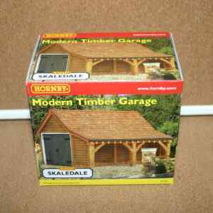Hornby Skaledale R7271 Modern Timber Garage OO Gauge