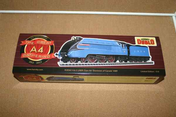 Hornby Dublo R30262 LNER Class A4 'Dominion of Canada' 4489 (The Great ...