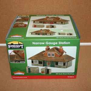 Bachmann Scenecraft 44-0016 Narrow Gauge Station with Outbuilding's OO/009 Scale