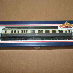 Bachmann 34-076 Collett 60ft 1st/3rd Brake Composite Coach in GWR Chocolate/Cream Pre-Owned