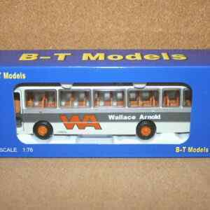 BT Models B016A Leyland Leopard Duple Dominant II 'Wallace Arnold' 1:76 Scale