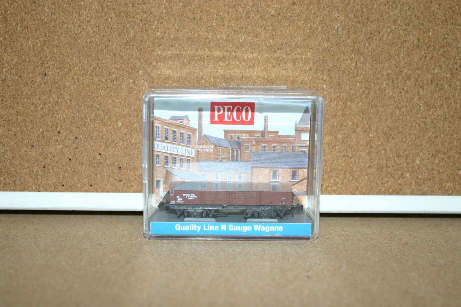 Peco NR-7E 15ft Ferry Tube Wagon BR Bauxite N Gauge 1 Peco NR-7E 15ft Ferry Tube Wagon BR Bauxite N Gauge