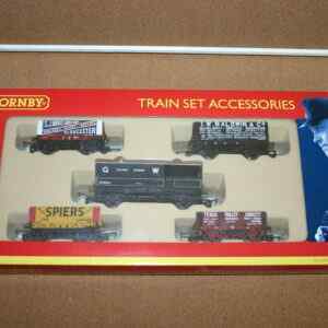 Hornby R6290 Wagons (Contains 1 x 7 plank, 2 x 6 plank, 1 x 4-plank & 1 x GWR 20T brake van) Pack of 5 Pre-Owned