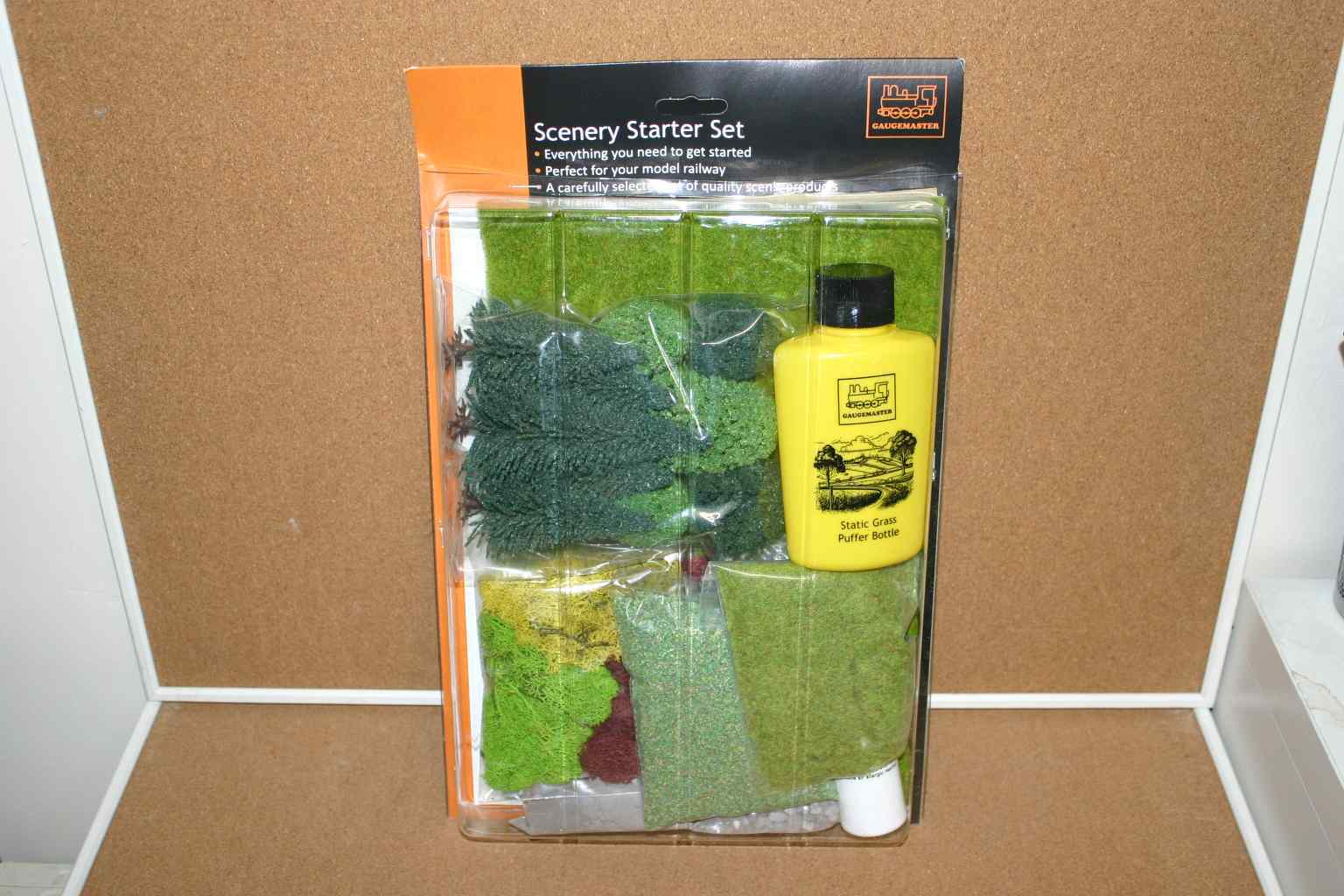 Gaugemaster GM1000 Scenery Starter Set 1 Gaugemaster GM1000 Scenery Starter Set