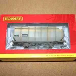 Hornby R6783 BR 20 Ton Coke Hopper Wagon B448206 (Split from set) (Weathered) Pre-Owned