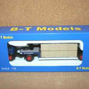BT Models DB09 Commer QX Low Loader 'Pickfords' with Load 1:76 Scale