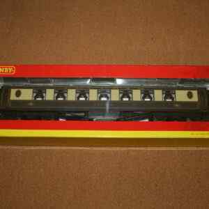 Hornby R4427 8 Wheel Pullman 3rd Class Parlour Car No.66 with working Table lamps Pre-Owned