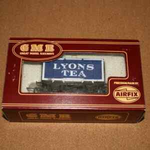 GMR Airfix 54302 12T Box Car "Lyons Tea"  Pre-Owned