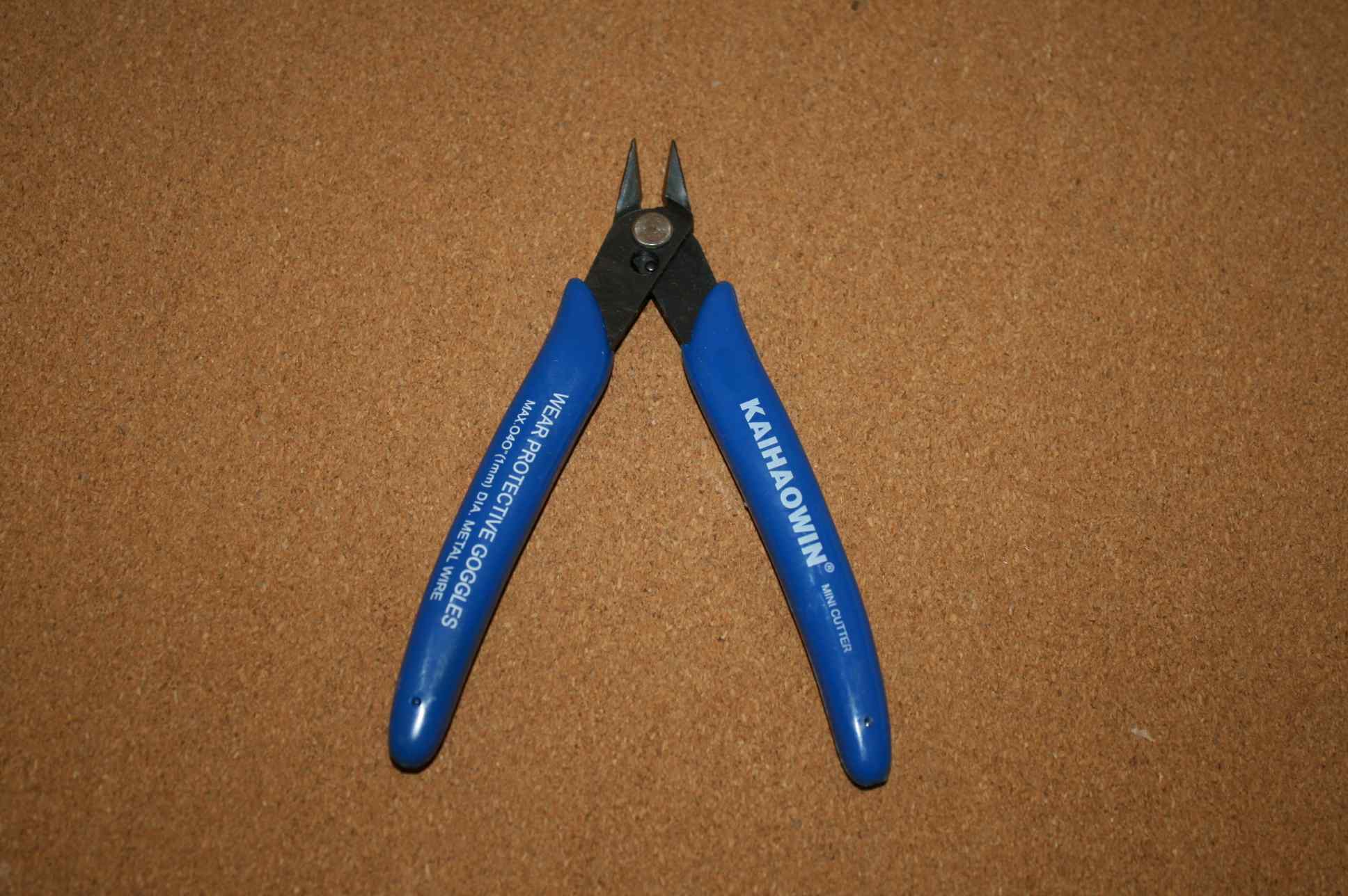 Kaihaowin Model makers Side Cutters Blue Handle Useful for Plastic and Thin Materials 1 Kaihaowin Model makers Side Cutters Blue Handle Useful for Plastic and Thin Materials