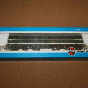 Airfix 541019 Airfix Class 31 BR Green No D5531 Pre-Owned with Box & Paperwork