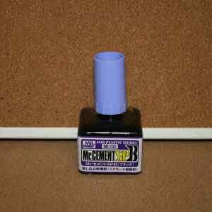Mr Hobby MC132 Mr Cement SPB Black Plastic Model Glue with Brush 40ml