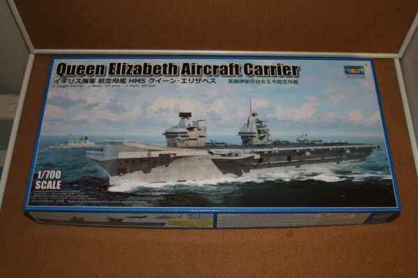 Trumpeter Train Models Trumpeter 06751 HMS Queen Elizabeth Aircraft Carrier 1/700 Model Kit ...