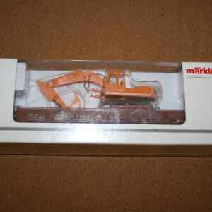 Marklin 00753-22 Back Hoe on Flat Trailer HO Scale