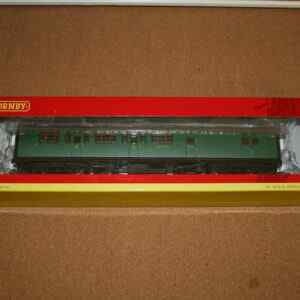 Hornby R4884B SR Bulleid Suburban Brake 3rd Coach Pre-Owned