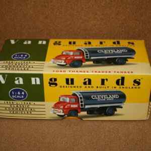 Vanguards VA9002 Ford Thames Trader Tanker Cleverland Motor Spirit 1:64 Scale