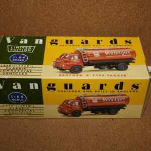 Vanguards VA7005 Bedford 'S' Type Tanker Mobil Gas 1:64 Scale