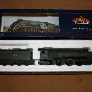 Bachmann 31-957 Gresley A4 "Seagull" BR Green Late Crest No.60033 Pre-owned
