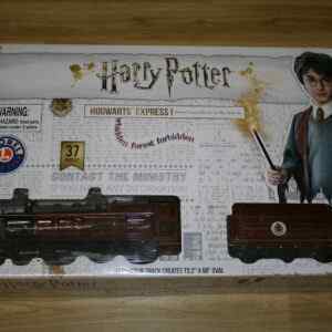 Lionel 711960 Harry Potter Hogwarts Express O Gauge Battery Train Set Pre-Owned Nearly New