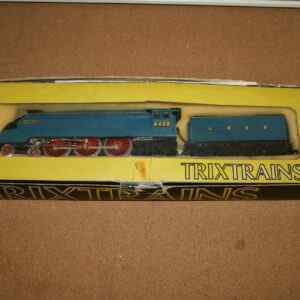 Trix 1190 LNER Class A4 4-6-2 No. 4468 "Mallard" in LNER Blue OO Scale Pre-Owned