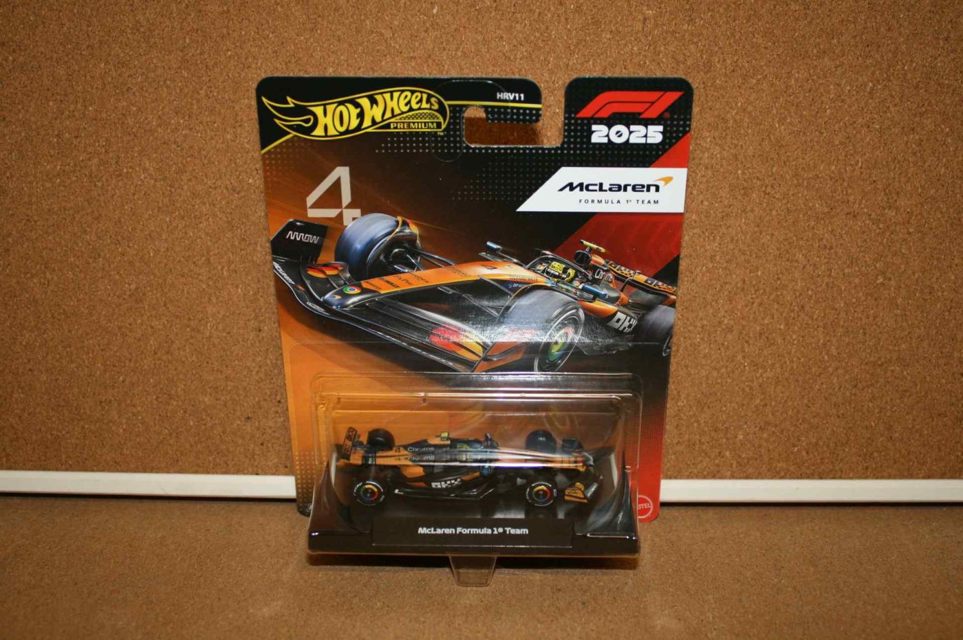 Hot Wheels Premium 2025 Mclaren Formula 1 Team #4 Lando Norris 1:64 Scale 1 Hot Wheels Premium 2025 Mclaren Formula 1 Team #4 Lando Norris 1:64 Scale