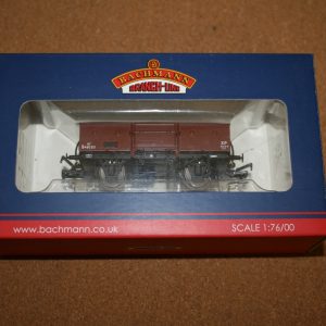 Bachmann 38-326 13 Ton High Sided Steel Open Wagon with chain pockets in BR Bauxite (late) B480215