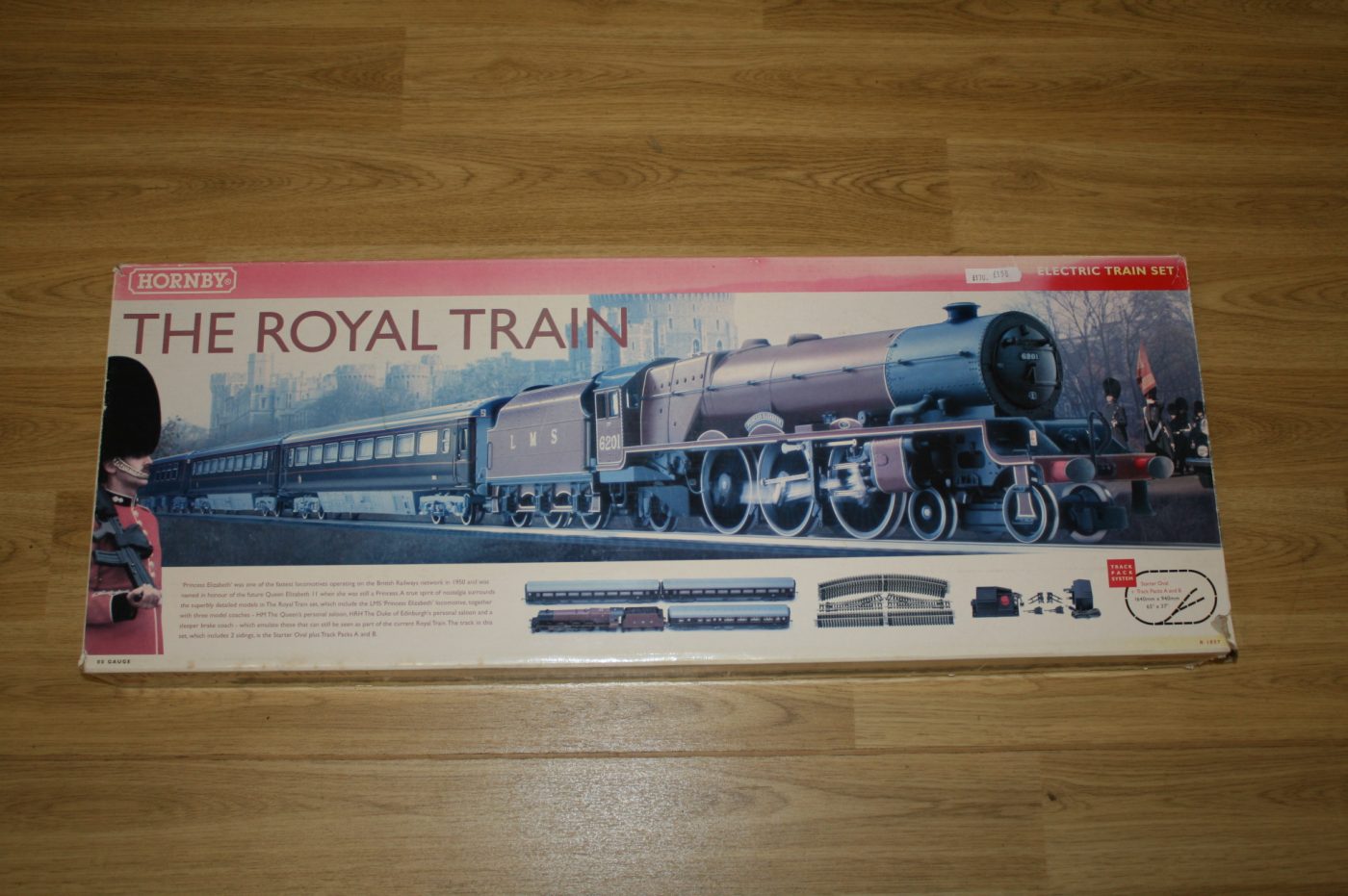 Hornby R1057 The Royal Train OO Scale Train Set Pre-Owned Read Description 1 Hornby R1057 The Royal Train OO Scale Train Set Pre-Owned Read Description