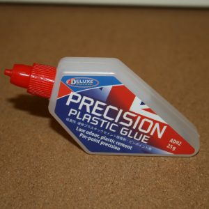 DeLuxe AD92 Precision Plastic glue 25g