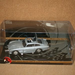 Corgi T09 Aston Martin DB5 and Leather Keyring James Bond 007 1:36 Scale